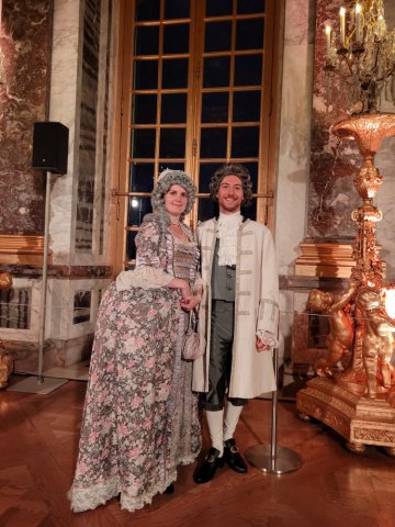 Location de costumes XVIIIème siècle pour Les Fêtes Galantes de Versailles
