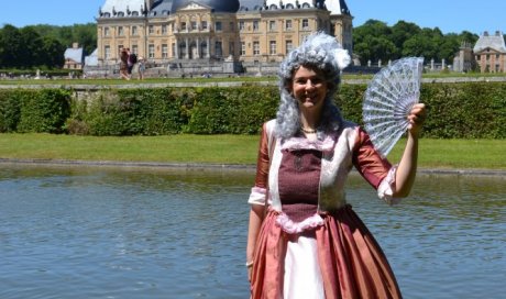 Location de robe Grand Siècle pour Vaux-Le-Vicomte