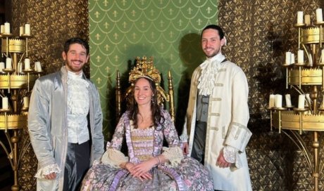 LOCATION DE COSTUMES LOUIS XV-LOUIS XVI A AVIGNON ET AIX EN PROVENCE