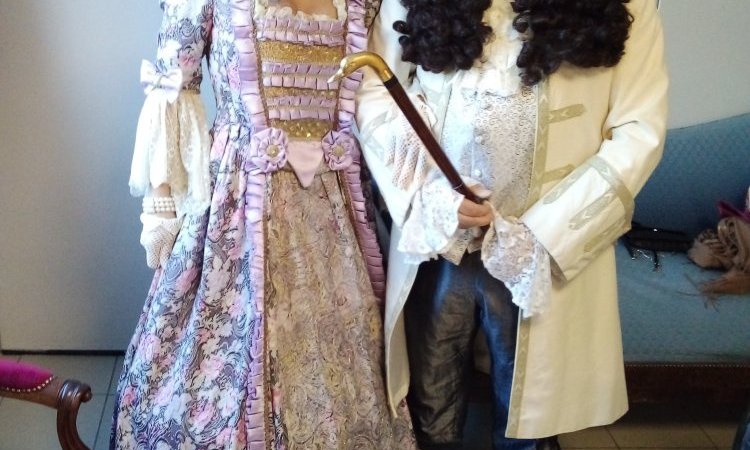 Location de costumes et accessoires XVIIIème siècle à Aix-en-Provence et Avignon