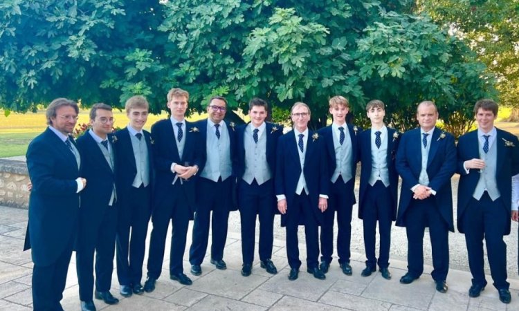 Location de jaquettes à Avignon et Aix-en-Provence 